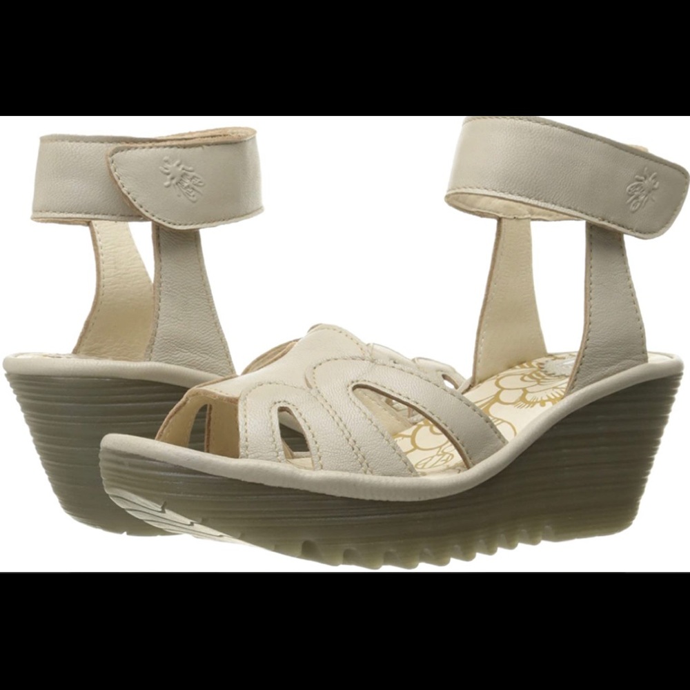 NWT FLY London Women's YASA750FLY Wedge Sandal Concrete